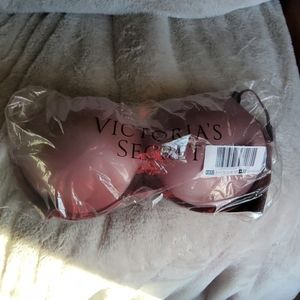 Victoria Secret Bombshell Push Up Bra